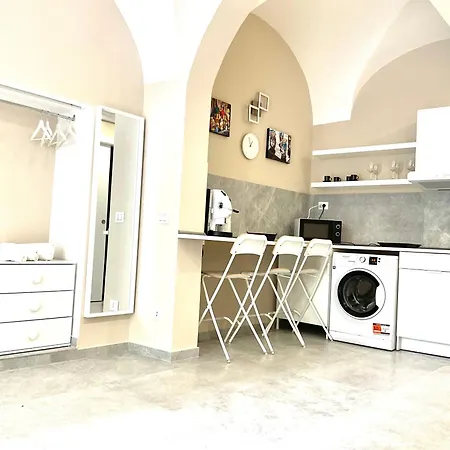 Animaecore66 Apartamento Catânia
