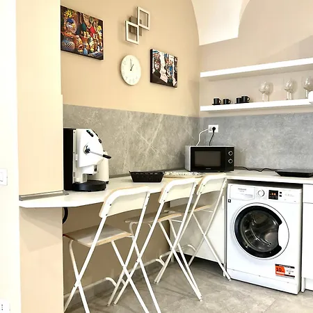 Animaecore66 アパート カターニア